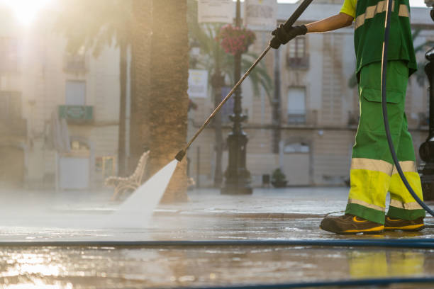 Best Commercial Pressure Washing  in Mandeville, LA